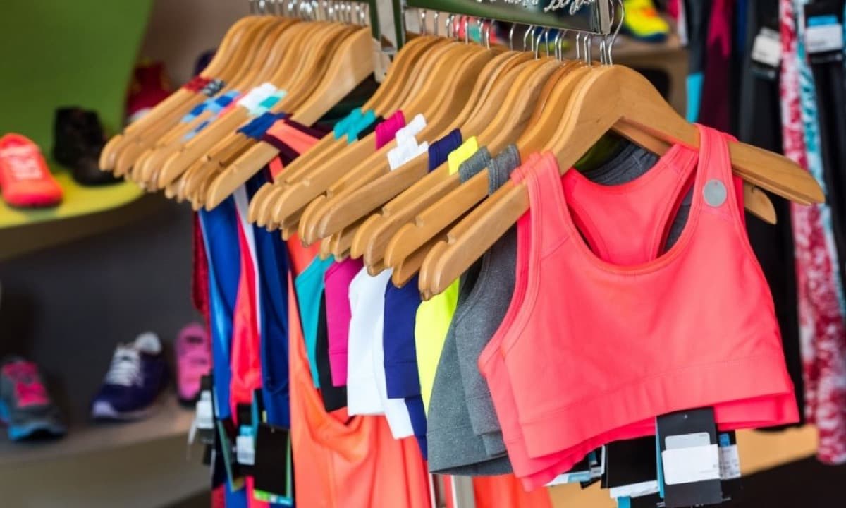 Sostenes deportivos: soporte para correr y saltar — no moda primero
